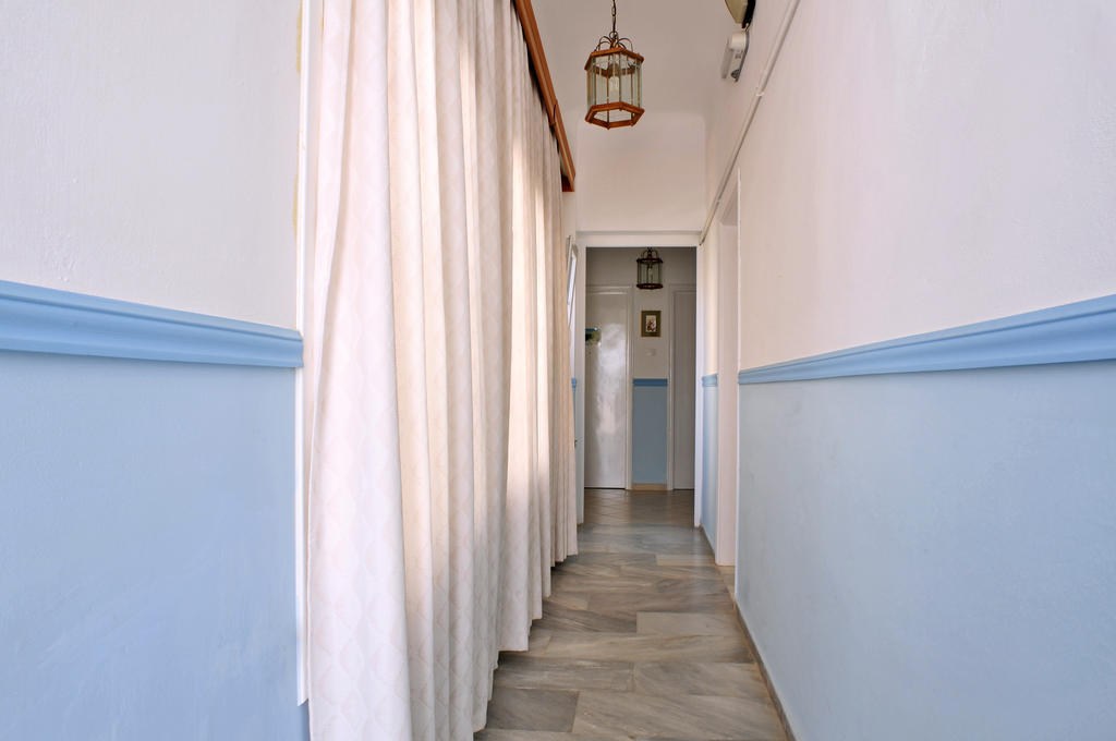 Sea Colours Rooms & Apartments Ermoupoli Oda fotoğraf