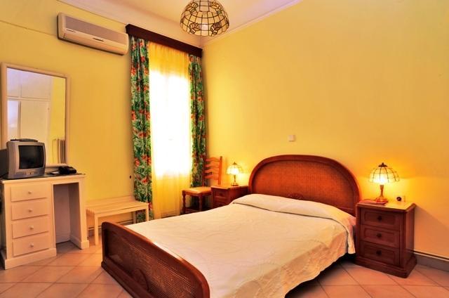 Sea Colours Rooms & Apartments Ermoupoli Oda fotoğraf